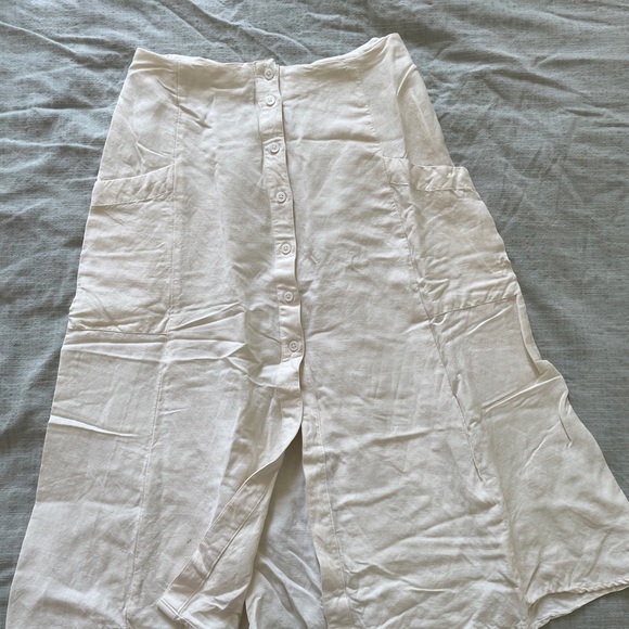 Linen Bundle: Rails Skirt, Faithfull the Brand trousers - Picture 2 of 3